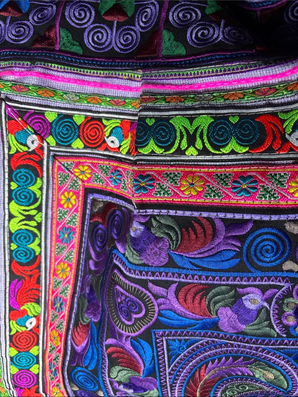 Vintage Embroidered Multi-Fabric Cotton Tote Bag Handmade in Thailand - Picture 5 of 8